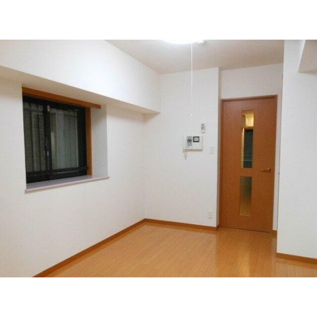 (居間)