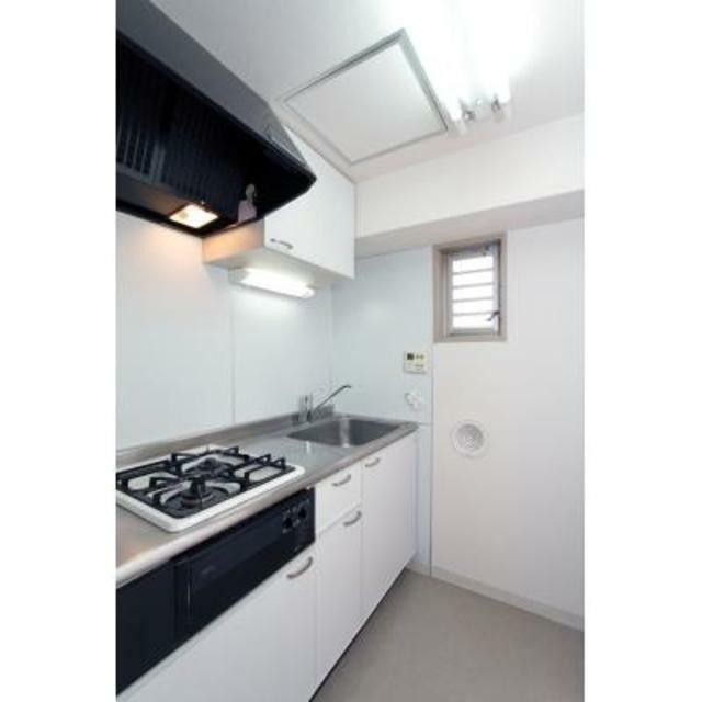 ※写真は同タイプ住戸です。(キッチン)