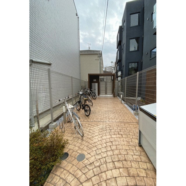西太子堂駅（92m）(周辺)