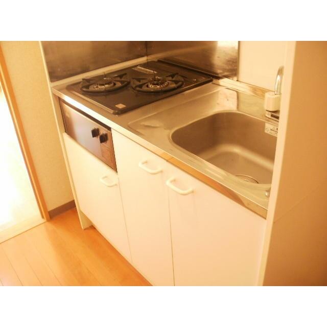 ※別部屋参考写真です。(キッチン)