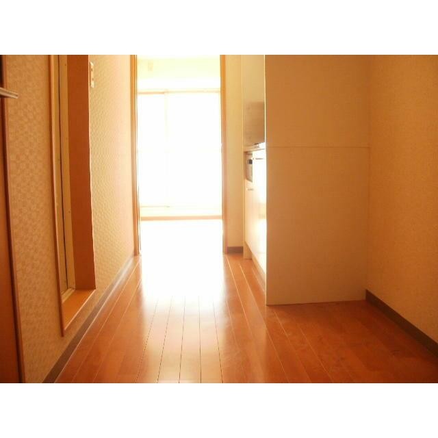 ※別部屋参考写真です。(玄関)