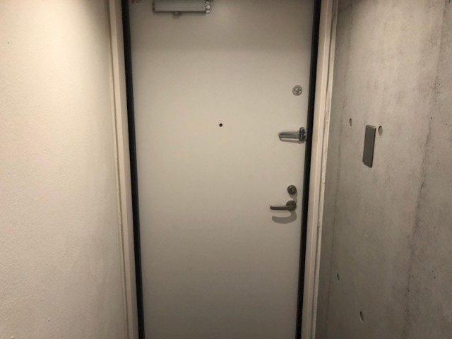 (玄関)