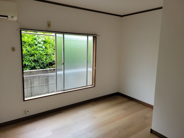 (居間)