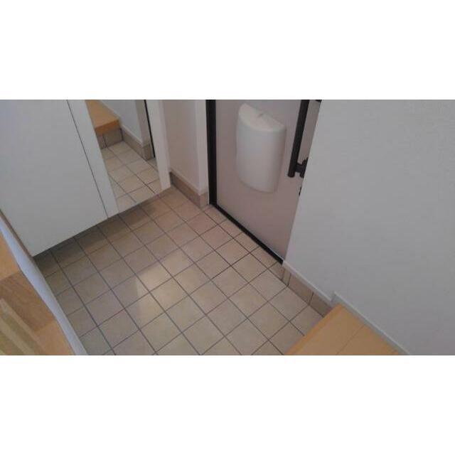 (玄関)