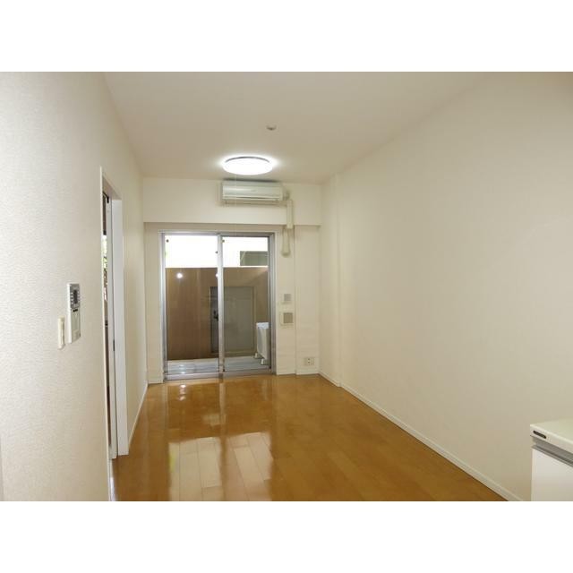 (居間)