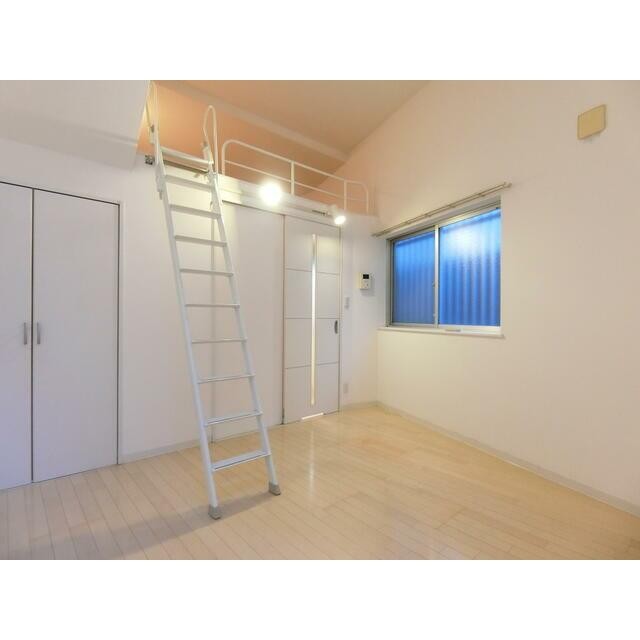 (居間)