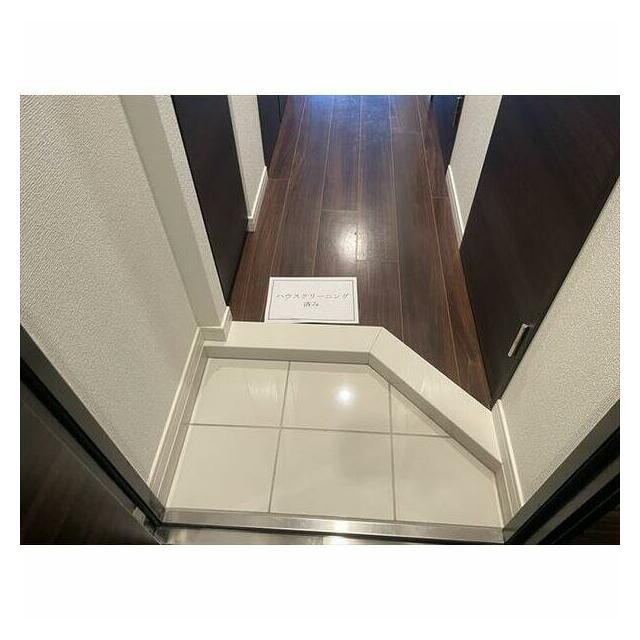 (玄関)