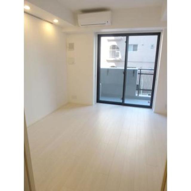 ※写真は同タイプ住戸です。(居間)