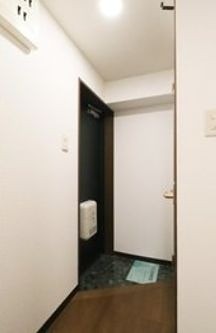 (玄関)