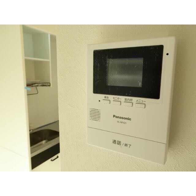 インターホンはモニター付きで安心です！
