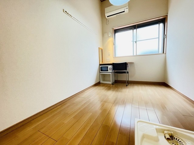 (居間)