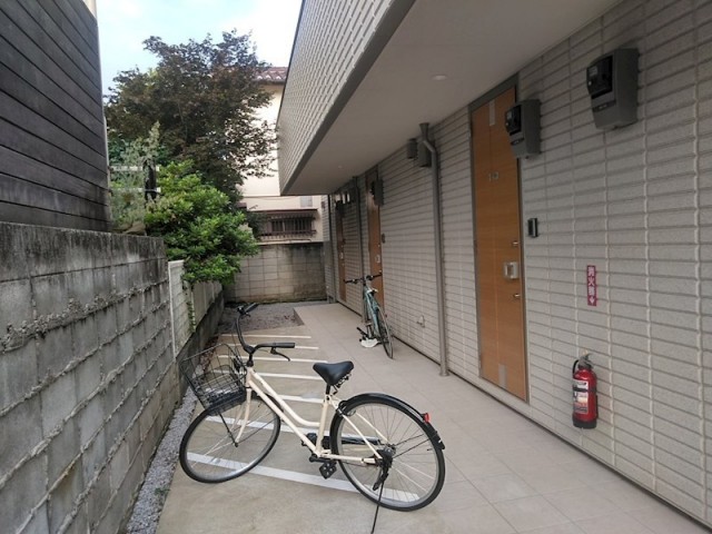 (居間)