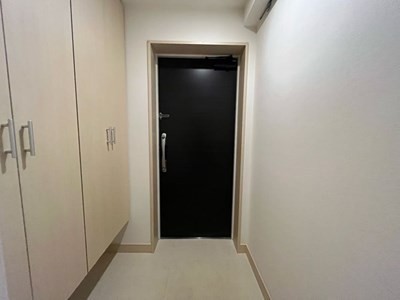 (玄関)
