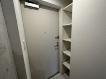(玄関)