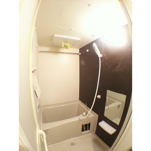 広角レンズで撮影(風呂)