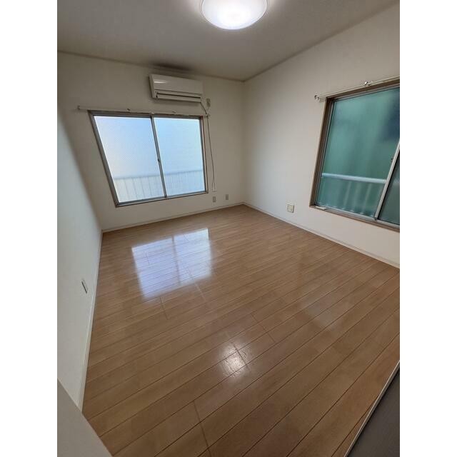 (居間)