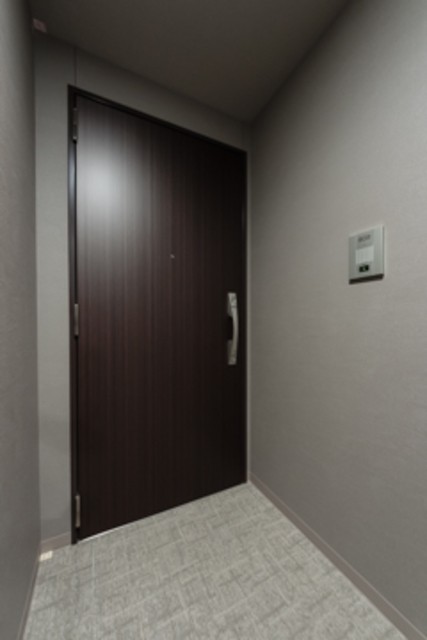 ※写真は同タイプ住戸です。(玄関)