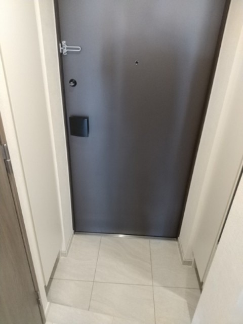 ※同仕様写真含む(玄関)