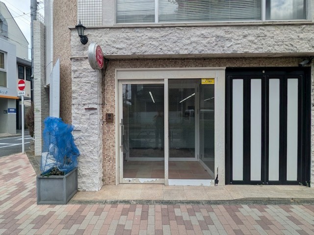 (玄関)