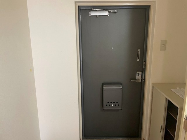 (玄関)