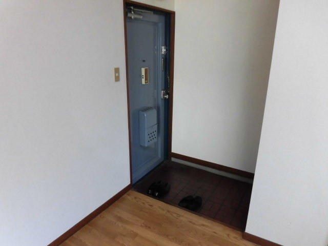 (玄関)