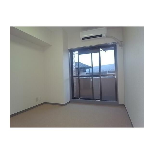 (居間)