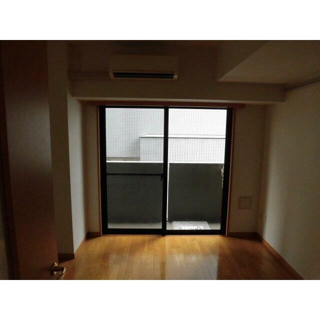 (居間)