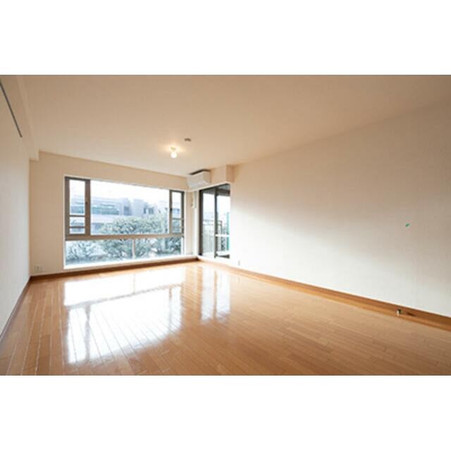 ※写真は同タイプ住戸です。(居間)