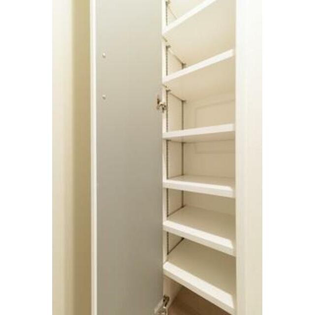 ※写真は同タイプ住戸です。(玄関)