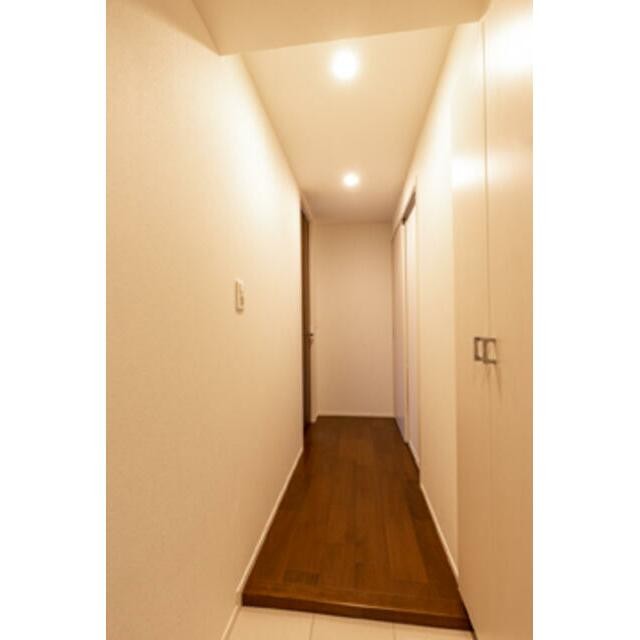 ※写真は同タイプ住戸です。(玄関)