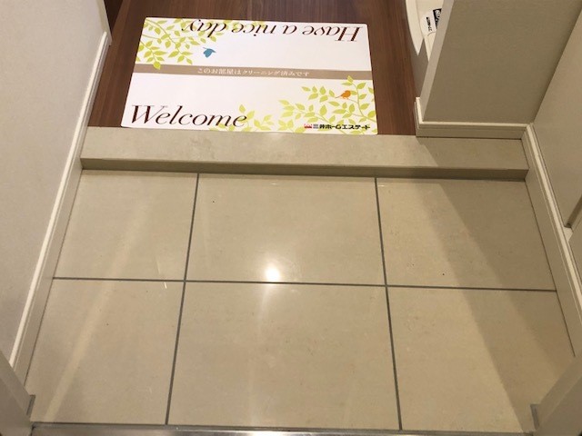 (玄関)