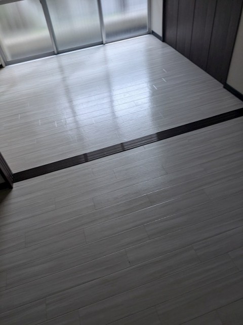 (居間)