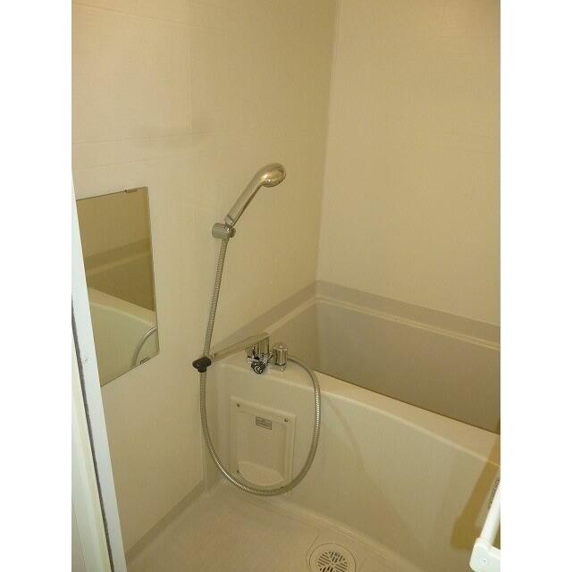 ※掲載写真は同物件別室です(風呂)