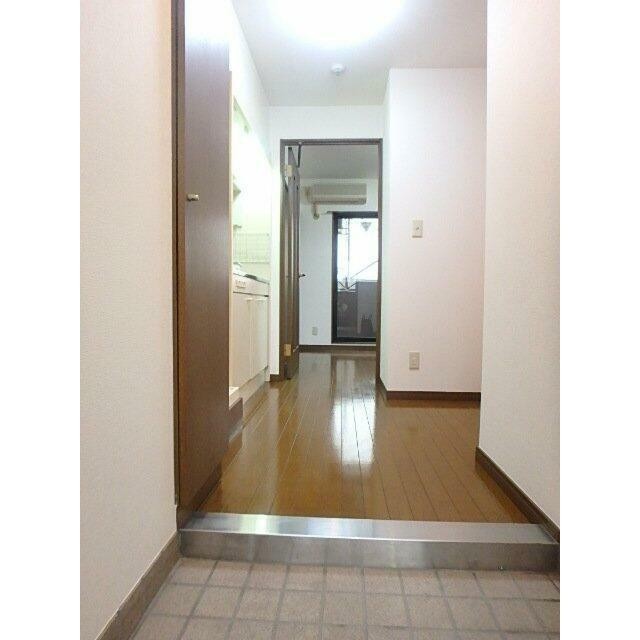 (玄関)