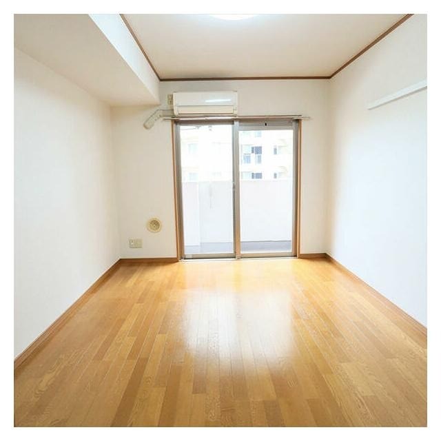 ※同仕様写真含む(居間)