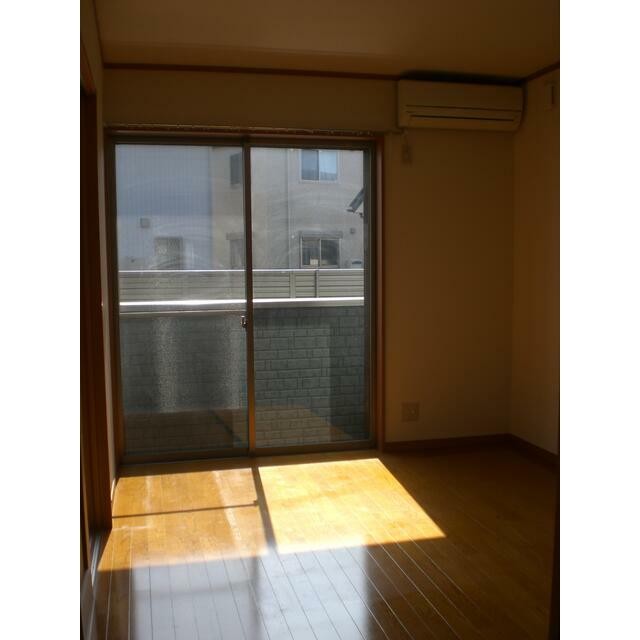 (居間)