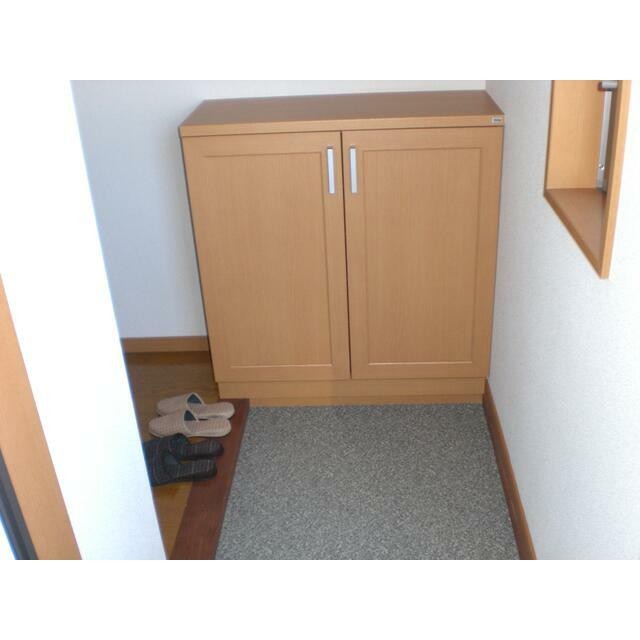 (玄関)