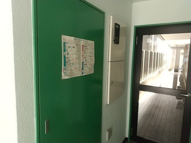 (居間)