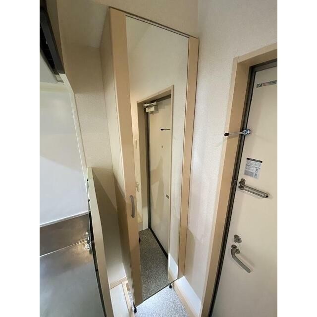 (玄関)