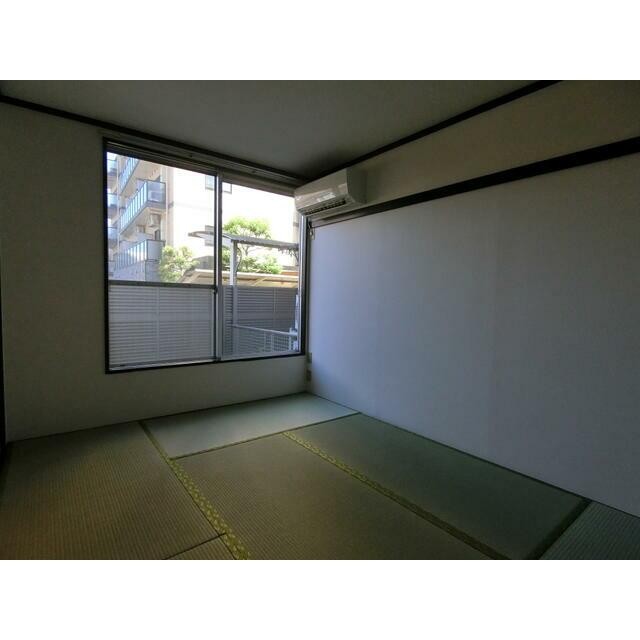 (居間)