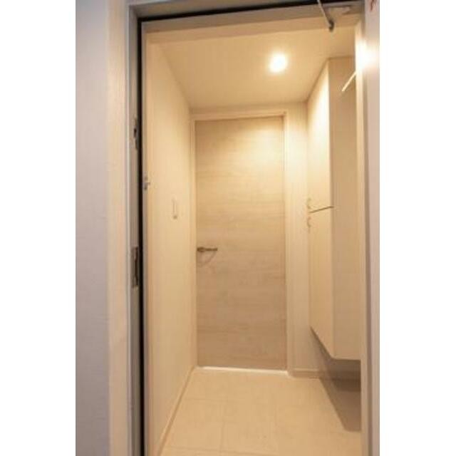 ※写真は同タイプ住戸です。(玄関)