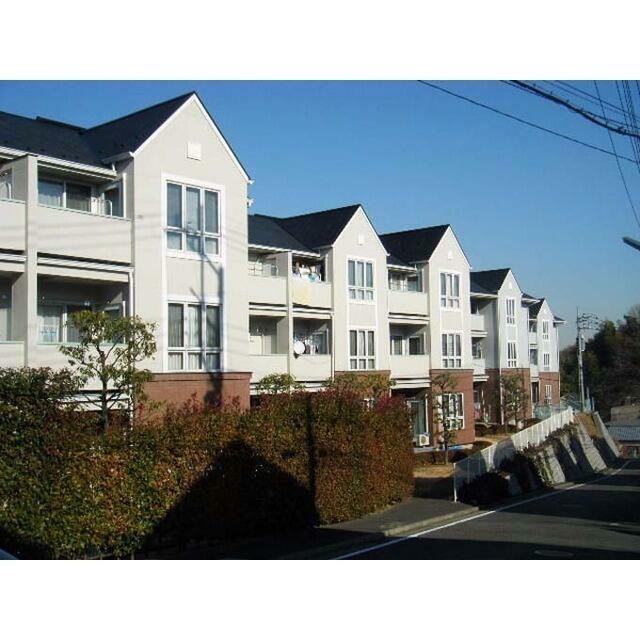 横浜市青葉区新石川1丁目 【賃貸居住】アパート