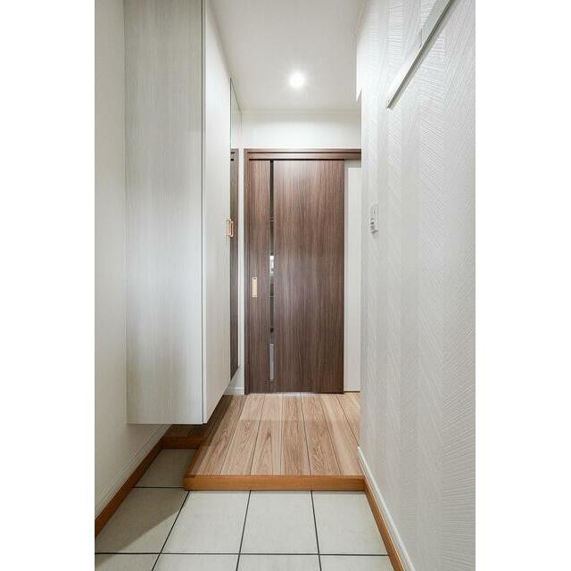 (玄関)