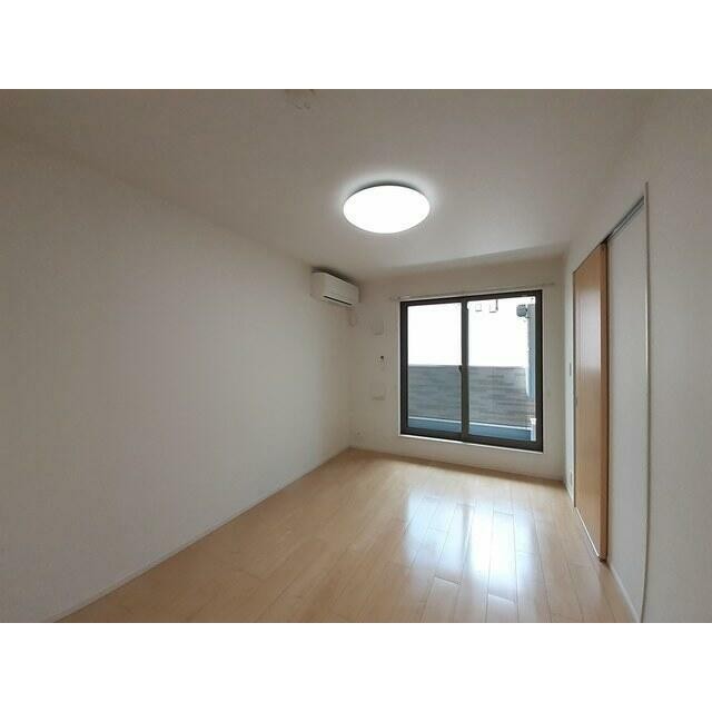 (居間)