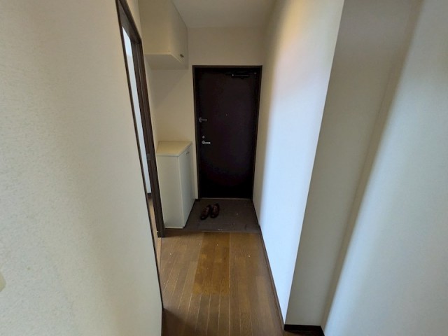 (玄関)