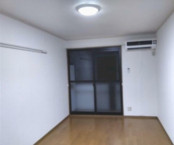 (居間)