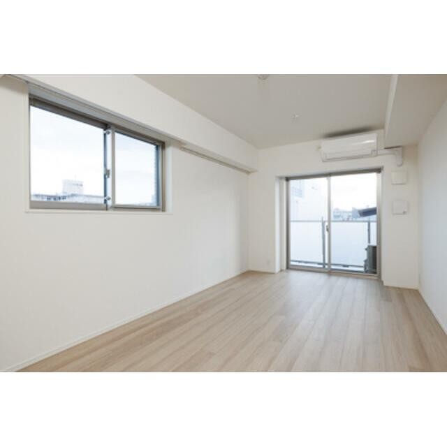 ※写真は同タイプ住戸です。(居間)