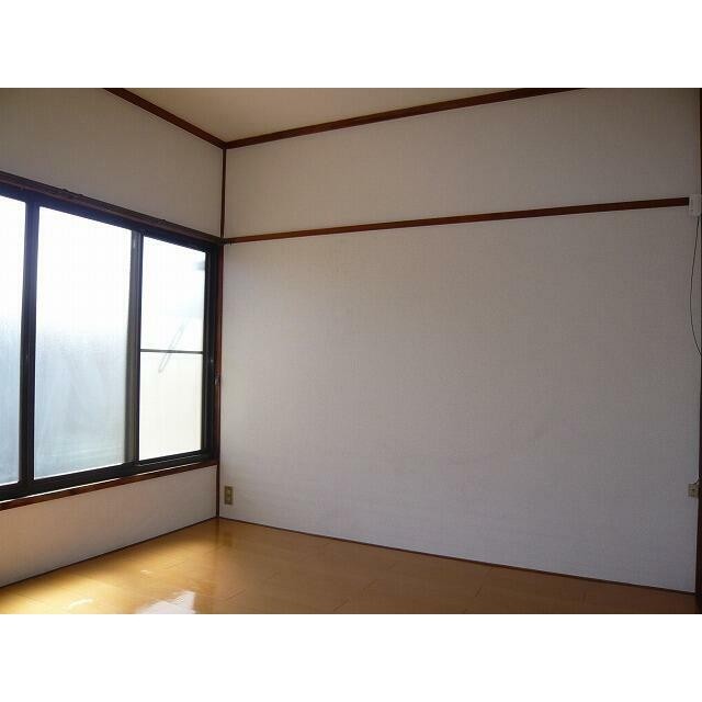 (居間)