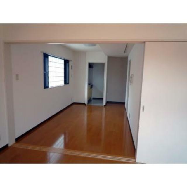 ※写真は同タイプ住戸です。(居間)