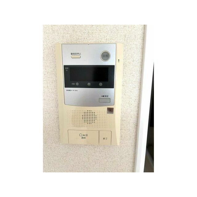 来訪者の顔が確認できるモニターホン